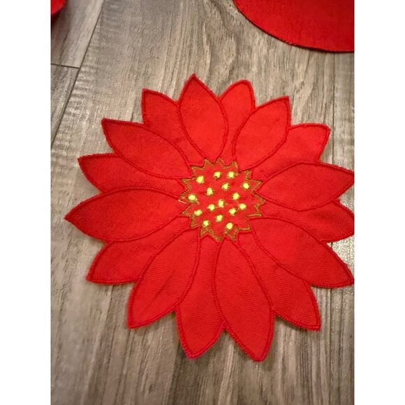 VTG  Embroidered Red Poinsettia Placemats Accessories Set coaster /pot-holders - Picture 7 of 11